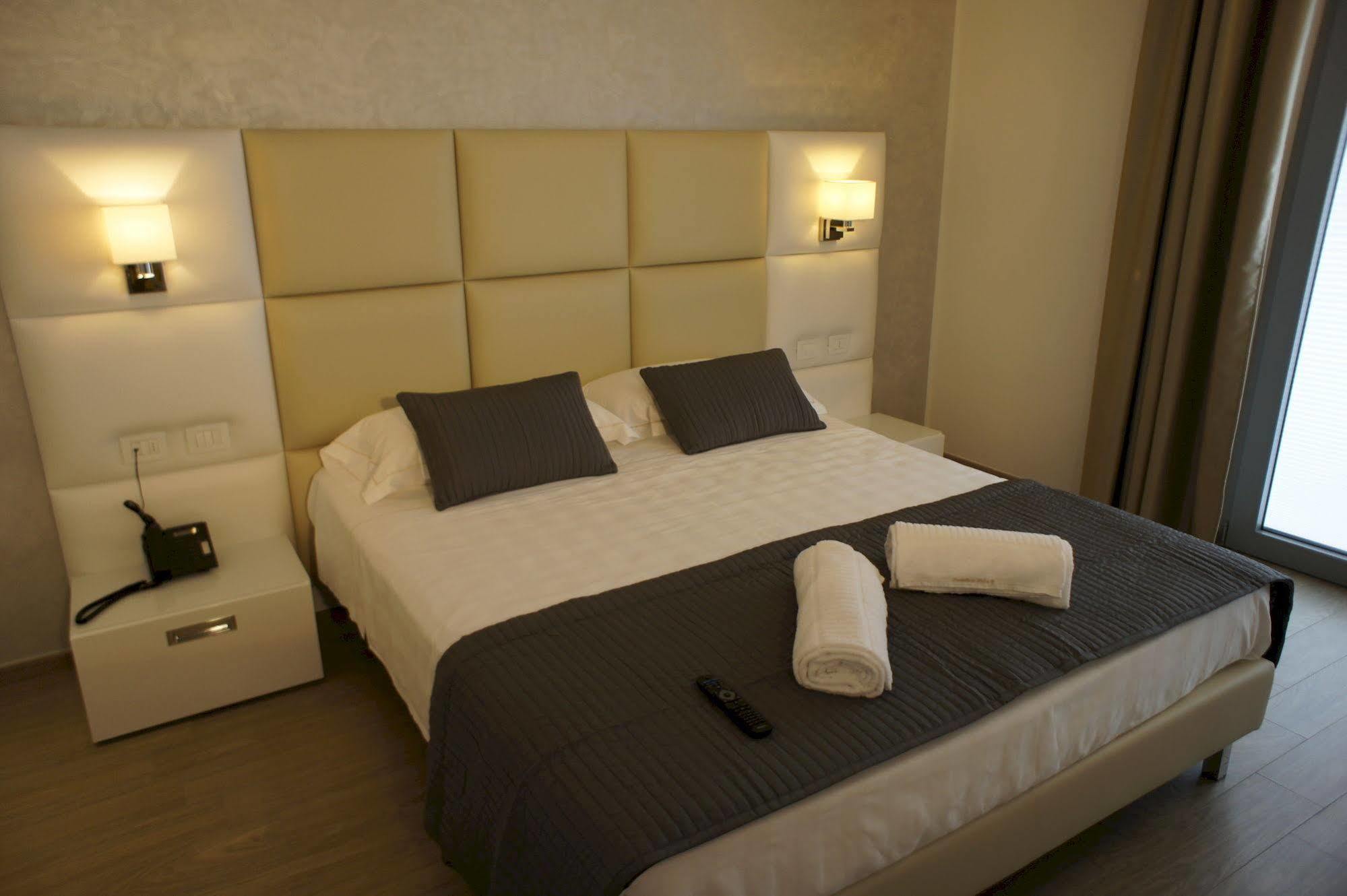 Hotel Al Veliero Pontevico Esterno foto