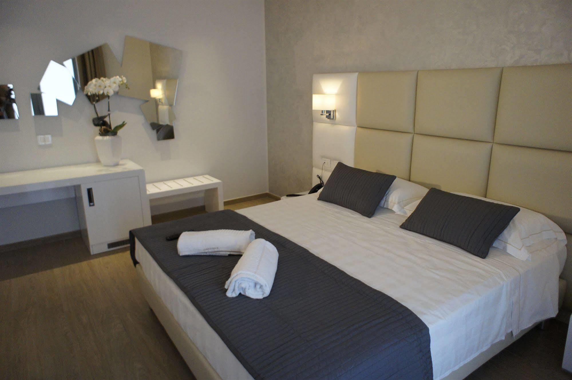 Hotel Al Veliero Pontevico Esterno foto